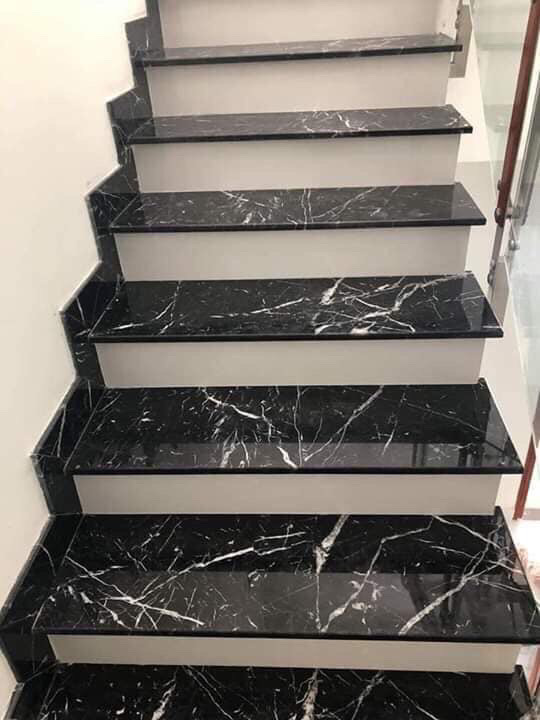 da-op-lat-cau-thang-11